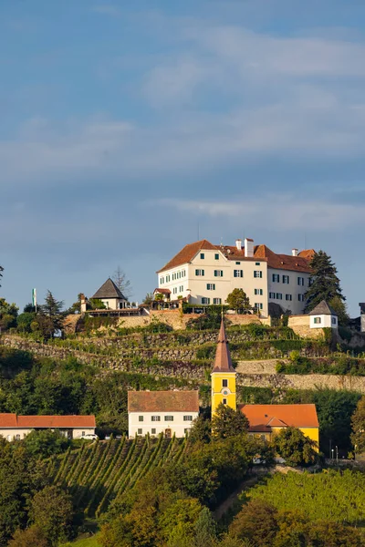 Kapfenstein Slott Och Kyrka Med Vingård Steiermark Österrike — Stockfoto