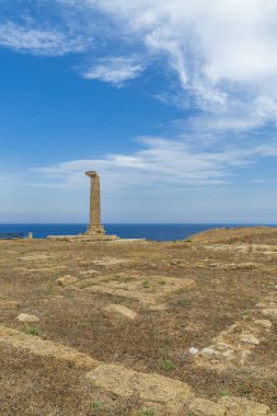 Capo Colonna, Crotone, Calabria, İtalya yakınlarındaki Hera Lacinia Tapınağı.
