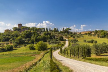 Montepulciano ve Monticchielo, İtalya yakınlarındaki tipik Toskana manzarası