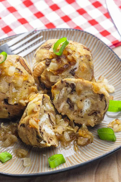 Albóndigas Champiñones Con Cebolla Primavera — Foto de Stock