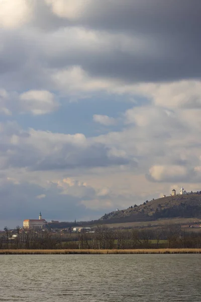 Mikulov Şatosu Olan Eski Bir Kasaba Güney Moravya Çek Cumhuriyeti — Stok fotoğraf