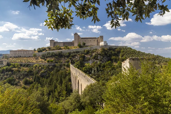 Umbria Talya Kemerli Spoleto Kalesi — Stok fotoğraf