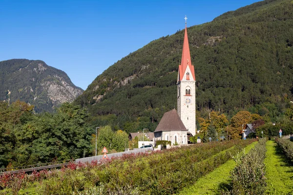 Kościół Aica Tyrol Południowy Włochy — Zdjęcie stockowe