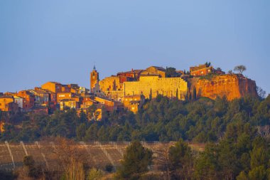 Tarihi Ocher köyü Roussillon, Provence, Luberon, Vaucluse, Fransa