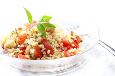 domatesli bulgur salatası ve nane