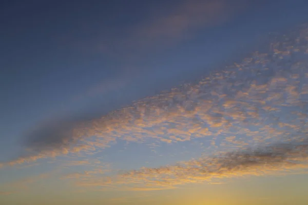 Indah Langit Dengan Awan Sebelum Matahari Terbenam — Stok Foto