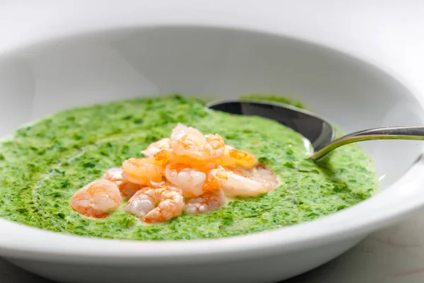 Creamy Spinach Soup Prawns — Stock Photo, Image