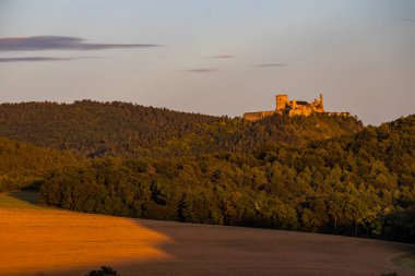 Batı Slovakya 'da Cachtice harabeleri