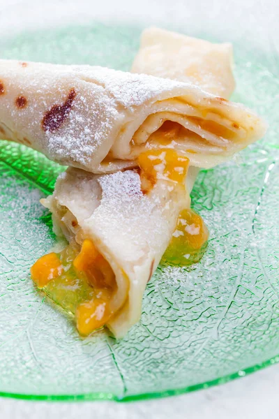 kayısı reçeli krep.