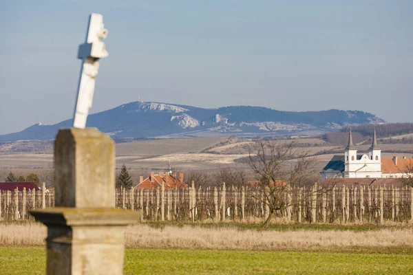 Wullersdorf 'taki kilise, Hollabrunn bölgesi, Aşağı Avusturya, Avusturya