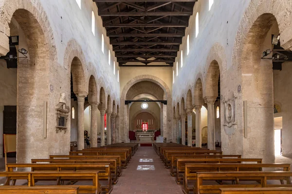 Santa Maria Katedrali, Gerace Calabria, İtalya