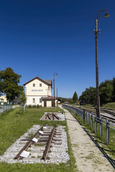 Estrada Ferro Bitola Estreita Jindrichuv Hradec Para Nova Bystrice Estação — Fotografia de Stock