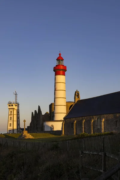 法国菲涅斯特河畔Plougonvelin的Pointe Saint Mathieu Saint Mathieu灯塔 — 图库照片