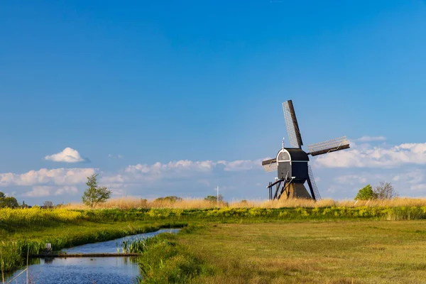 Windmill Broekmolen Molenlanden Nieuwpoort Netherlands — Foto de Stock