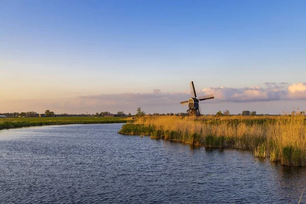 Windmill Broekmolen Molenlanden Nieuwpoort Netherlands — Foto de Stock