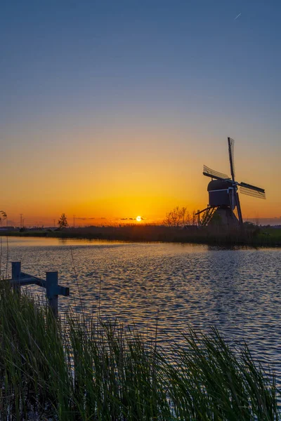 Sunset Windmill Broekmolen Molenlanden Nieuwpoort Netherlands — ストック写真