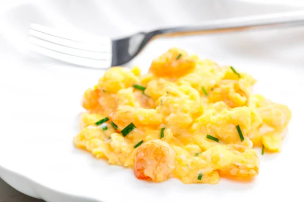 Scrambled Eggs Shrimps Chive — Stock Photo, Image