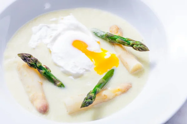 White Green Asparagus Soup Poached Egg — Stock Photo, Image