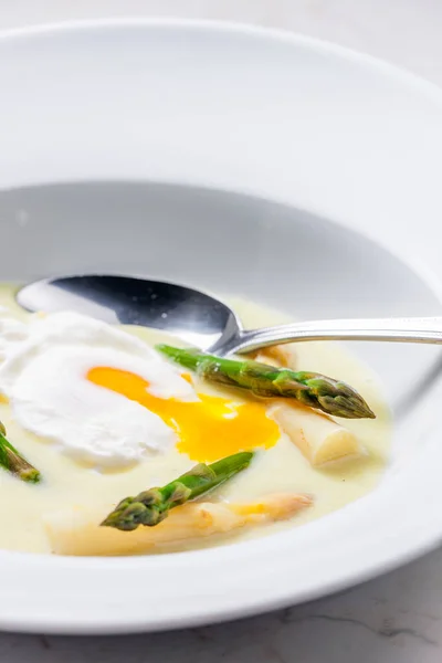 White Green Asparagus Soup Poached Egg — Stock Photo, Image