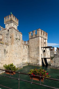 Sirmione Kalesi, Garda Gölü, Lombardy Bölgesi, İtalya