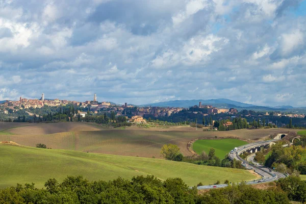 Typisch Toscaans Landschap Met Siena Stad Toscane Italië — Stockfoto