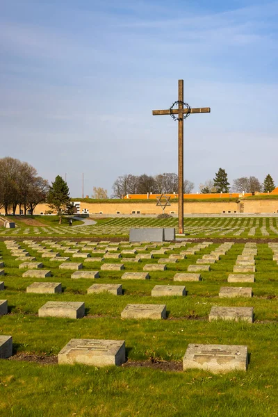 Malá Pevnost Pomník Obětem Světové Války Terezín Severní Čechy Česká — Stock fotografie