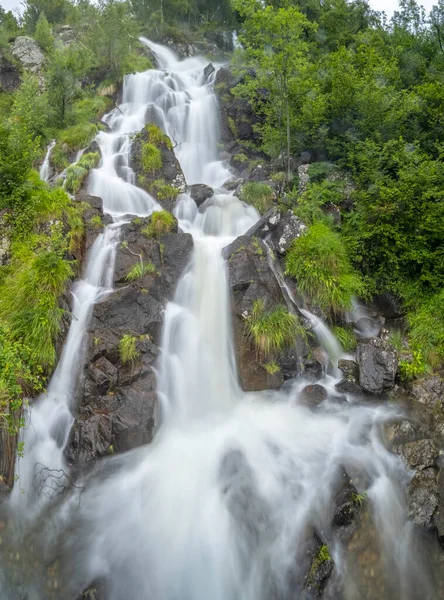 Водоспад Валь Сос Сук Сентенак Піренеї Франція — стокове фото