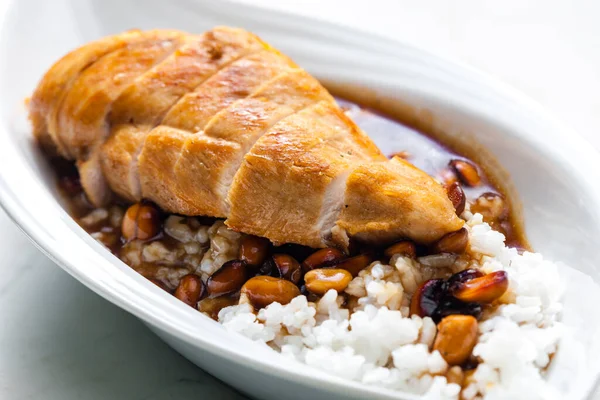 Poultry Breast Soya Sauce Peanuts Served Rice — Stockfoto