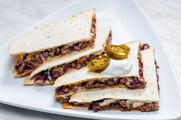Quesadilla Filled Minced Beef Meat Beans Cheese — Stock Photo, Image