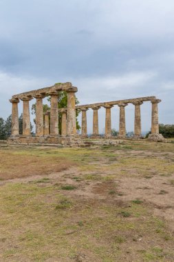 Hera Tapınağı M.Ö. 6. yüzyıldan, arkeolojik bölge Bernalda, İtalya