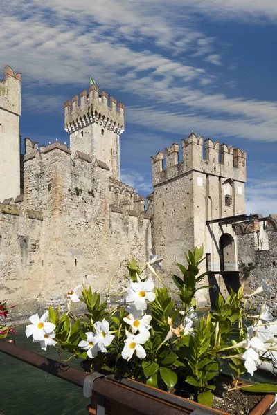 Sirmione Slott Gardasjön Lombardiet Regionen Italien — Stockfoto