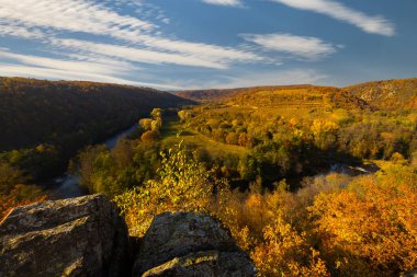 Hnanice yakınlarındaki Nine Mills Viewpoint, NP Podyji, Güney Moravya, Çek Cumhuriyeti