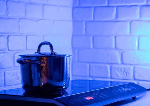 Pot Métal Sur Plaque Induction Dans Cuisine Moderne — Photo