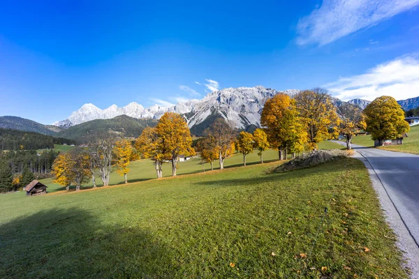 Jesienny Krajobraz Regionu Dachstein Austria — Zdjęcie stockowe