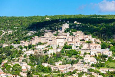 Simiane-la-Rotonde köyü, Alpes-de-Haute-Provence, Fransa