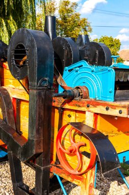 Eski tarım makinelerinin ayrıntıları