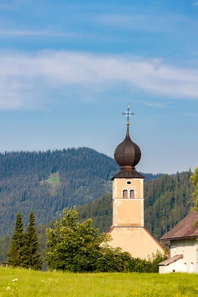 Церковь Святого Варфоломея Хоэнтауэрне Штирия Австрия — стоковое фото