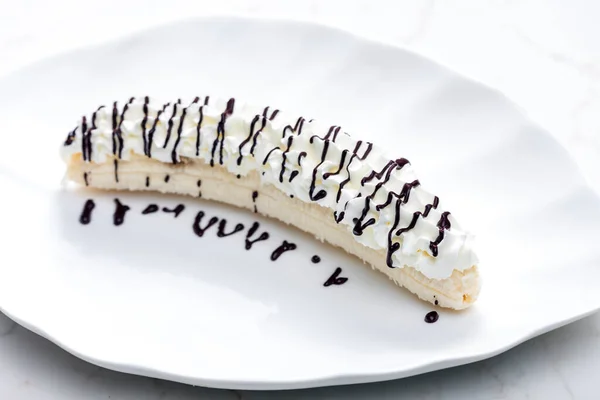Banana Whipped Cream Chocolate Topping — Stock Photo, Image