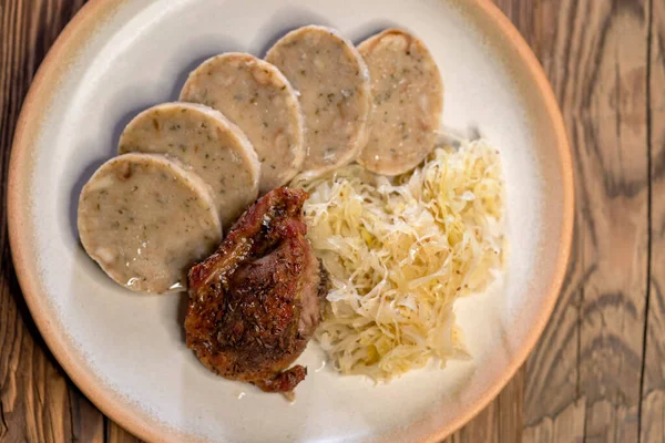 Carne Porco Com Chucrute Bolinhos Carlsbad — Fotografia de Stock