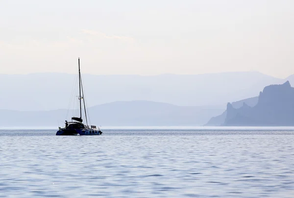 Boot auf See — Stockfoto