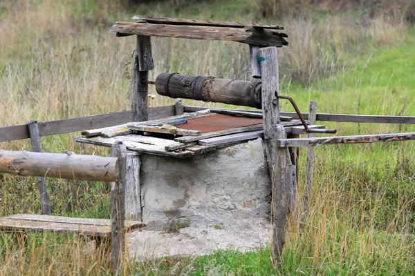 Stary rysować dobrze — Zdjęcie stockowe