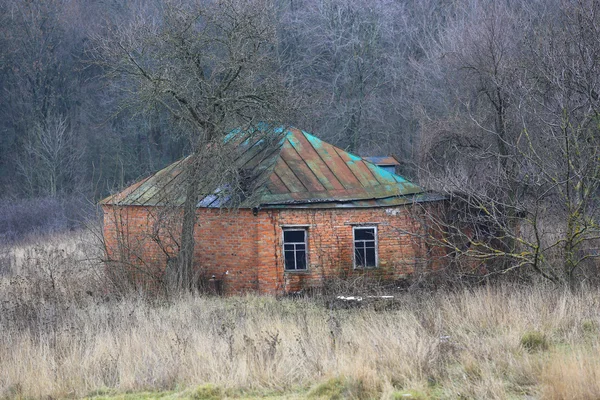 Casa quebrada — Fotografia de Stock