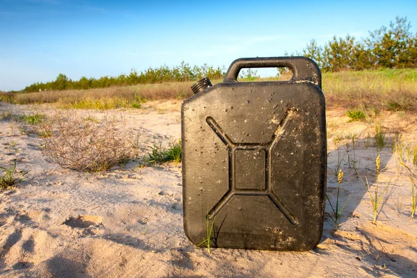 Lost canister in forest — Stock Photo, Image