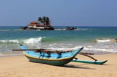 geleneksel sri lanka balıkçı teknesi
