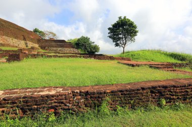 eski sigiriya kalesi kalıntıları