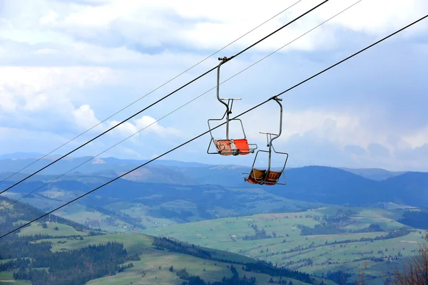 Ski stoeltjeslift — Stockfoto