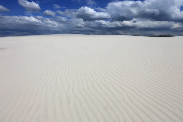 Landscape White Sandy Desert Thunderbird Clouds Sky — Stock Photo, Image