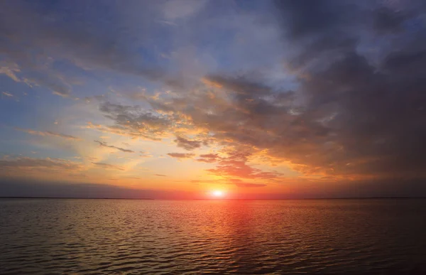 Sunset Landscape Majestic Clouds Sea Surface — Stock Photo, Image