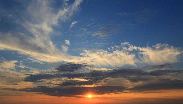 Céu Agradável Noite Com Pôr Sol — Fotografia de Stock