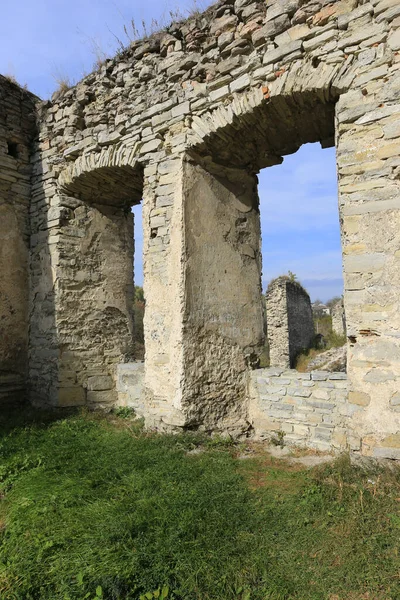 Fenêtres Dans Vieux Château Ruine Ukraine — Photo